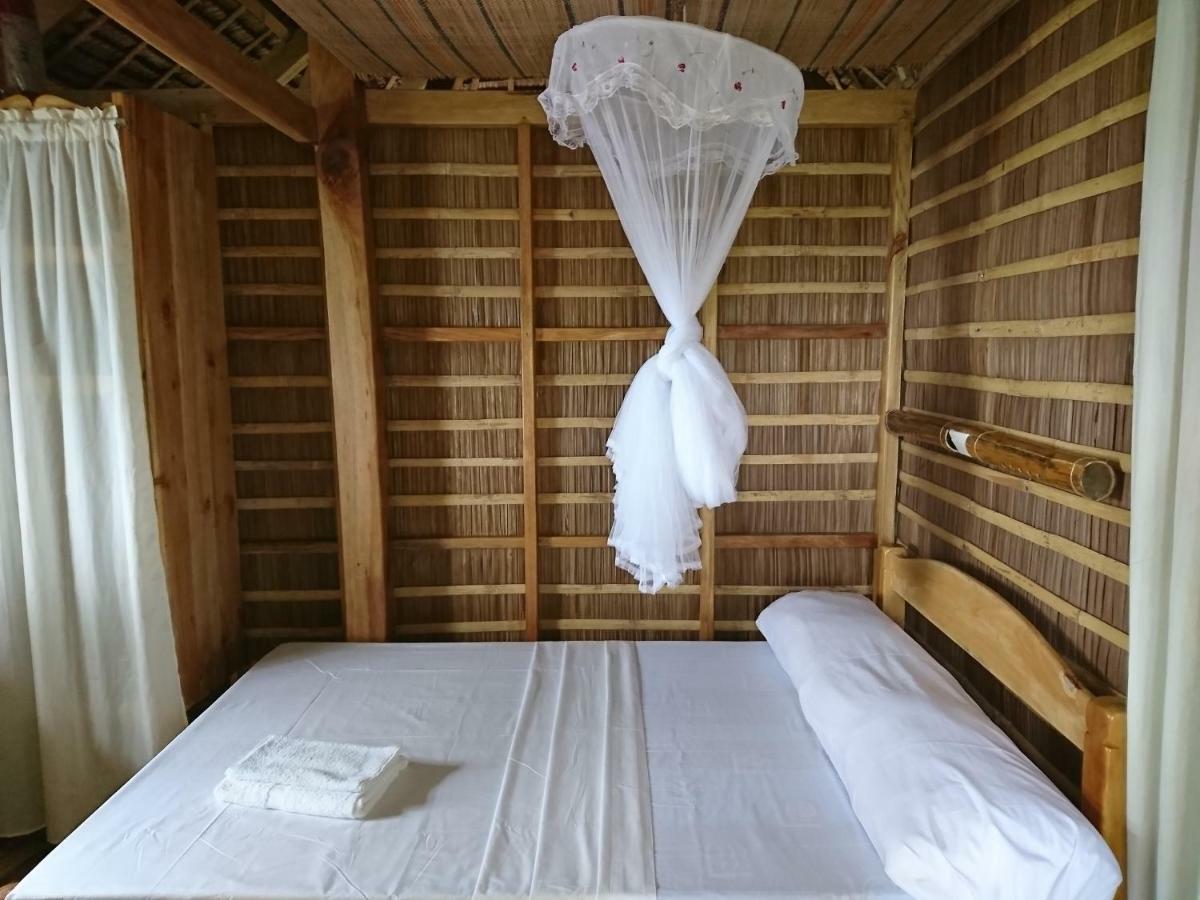 Tinaoog Beach Resort Alad Bagian luar foto